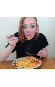 Scatgirlvideos - Dine and dump spaghetti
