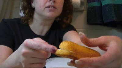 Scat Goddess Amanda - Scat Goddess Filled Twinkie