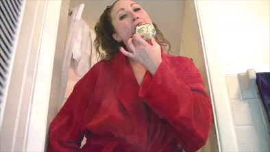 Scat Goddess Amanda - Christmas Present from Scat Goddess