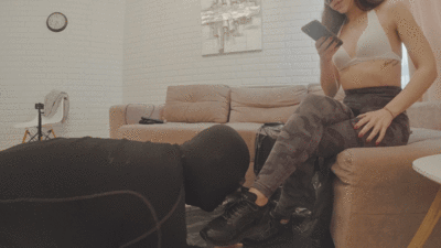 Mistress Anna Toilet - 2021 Day 4 -Eat shit and farts after the gym