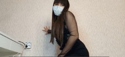 Elvertinafrautoilet - The mask is in the shit!
