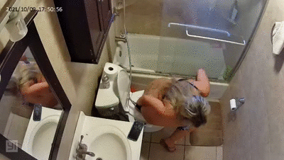 Voyeur House at Yezzclips.com - Showing Item 145665