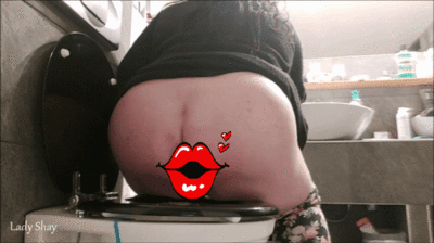 Lady Shay - Diarrhea!  Lick that mess!