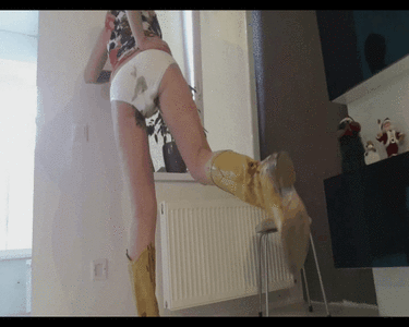 Love to Shit Girls - Messy Panties Boots