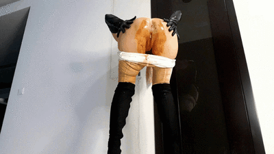 Love to Shit Girls - Desperate In White Pants