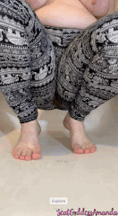 Scat Goddess Amanda - Shitty Leggings Orgasms