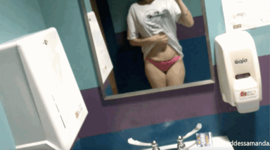 Scat Goddess Amanda - Horny Bathroom Break