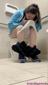 Scat Goddess Amanda - Tight White Fullbacks Toilet Trips