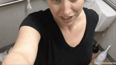 Scat Goddess Amanda - Naughty Bathroom Stop
