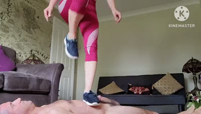 Lady Soles Foot Goddess at Yezzclips.com - Showing Item 189359