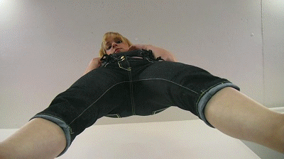 Boss Girls Productions - Under Loonas ass - Front Facesitting