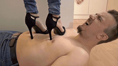 Many different shoes tried out for trampling