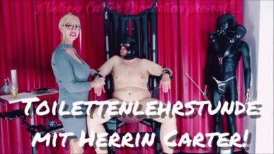 Toilet lesson with Mistress Carter!