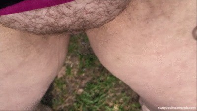 Close Up Outdoor Pee, very little poop