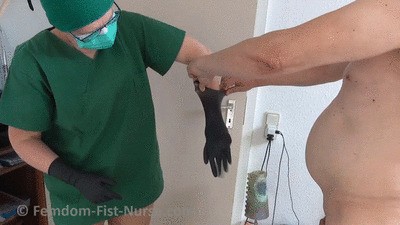 The Nurse is Fisting