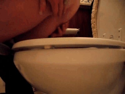College babe Demi shits in the toilet bowl