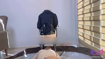 Scat Queen Toilet Slave 022: Wrapping a slave's face with my scat