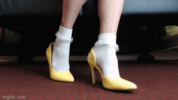 Sweet White Ruffled Socks Heels