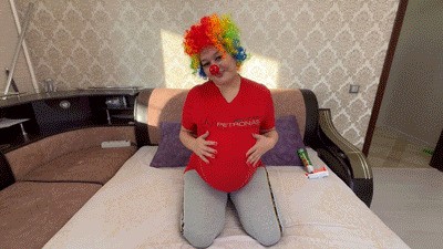 Pregnant Clown Farting and Messing Diapers and Leggings