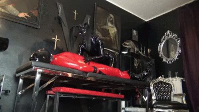 SUBMISSION AND EDGING IN LATEX