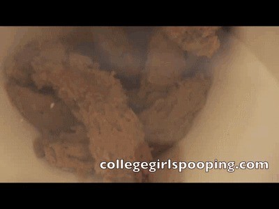 Toilet full of fresh shit from hot blonde college girl Rayan (HD wmv video 1280x720 Pixels 5000 kb/s)