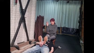 Mistress Andreea and Faith - Leggings Ass Sniffing and Facesitting Session