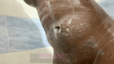 Освежающая сцена в душе с Кимберли Эбанос!