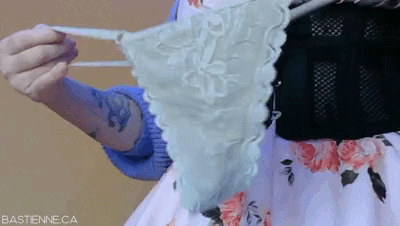 Uma Performance Privada nas Suas Lembranças Roubadas — Bastienne's Butt Butter