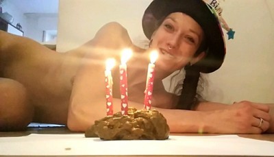 I shit a birthday cake