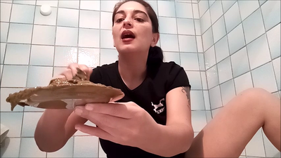 Mistress Roberta - Overloaded  diharrea plate pov