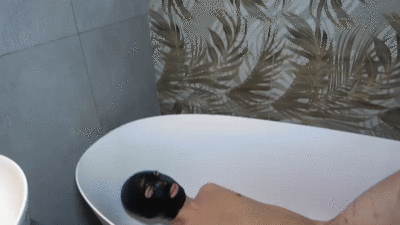 Thumbnail of Party urinal