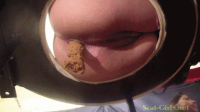 5 Ladies Shits over Matraze Part3