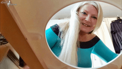 A Dominant Display: Forcing the Submission of a Toilet Slave